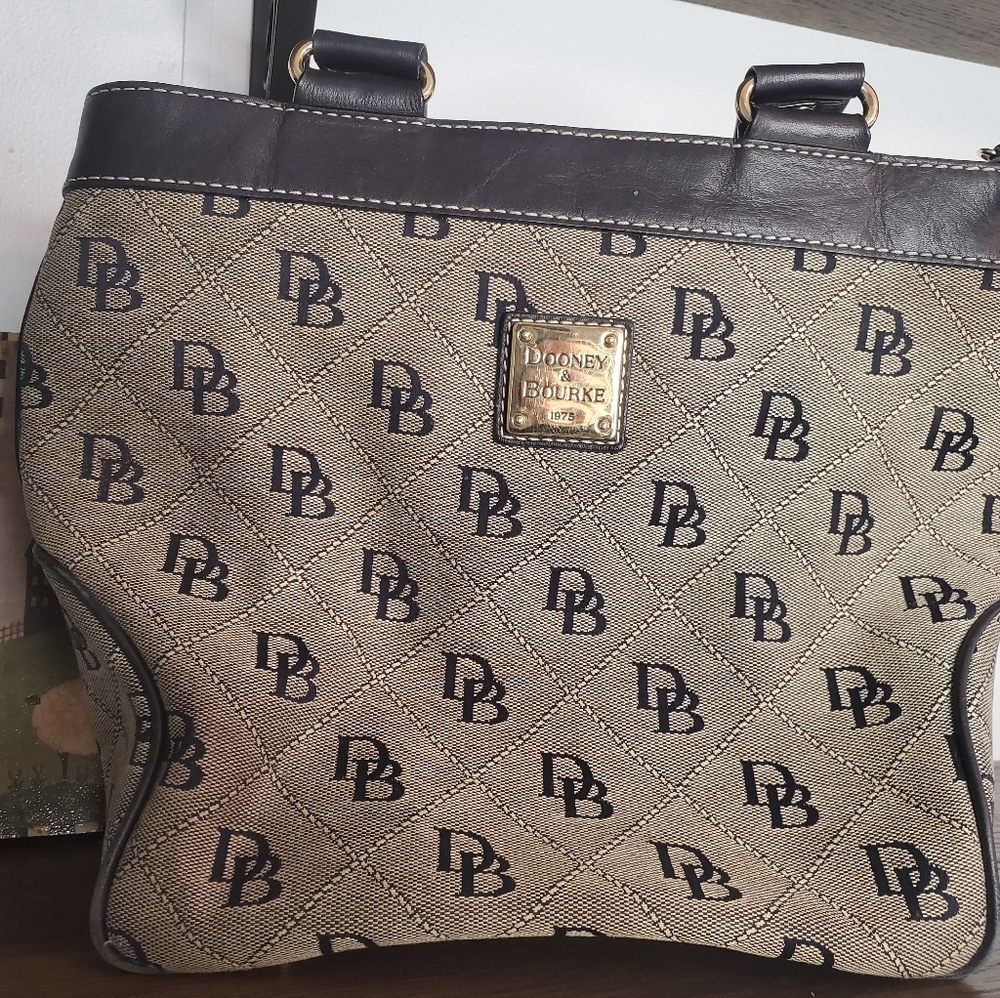 Dooney and Bourke 1975 Handbag - Vintage